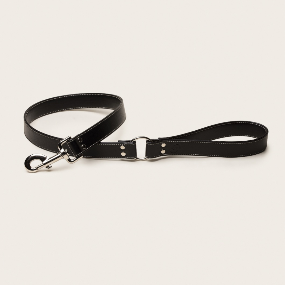 Black apple leather lead-0