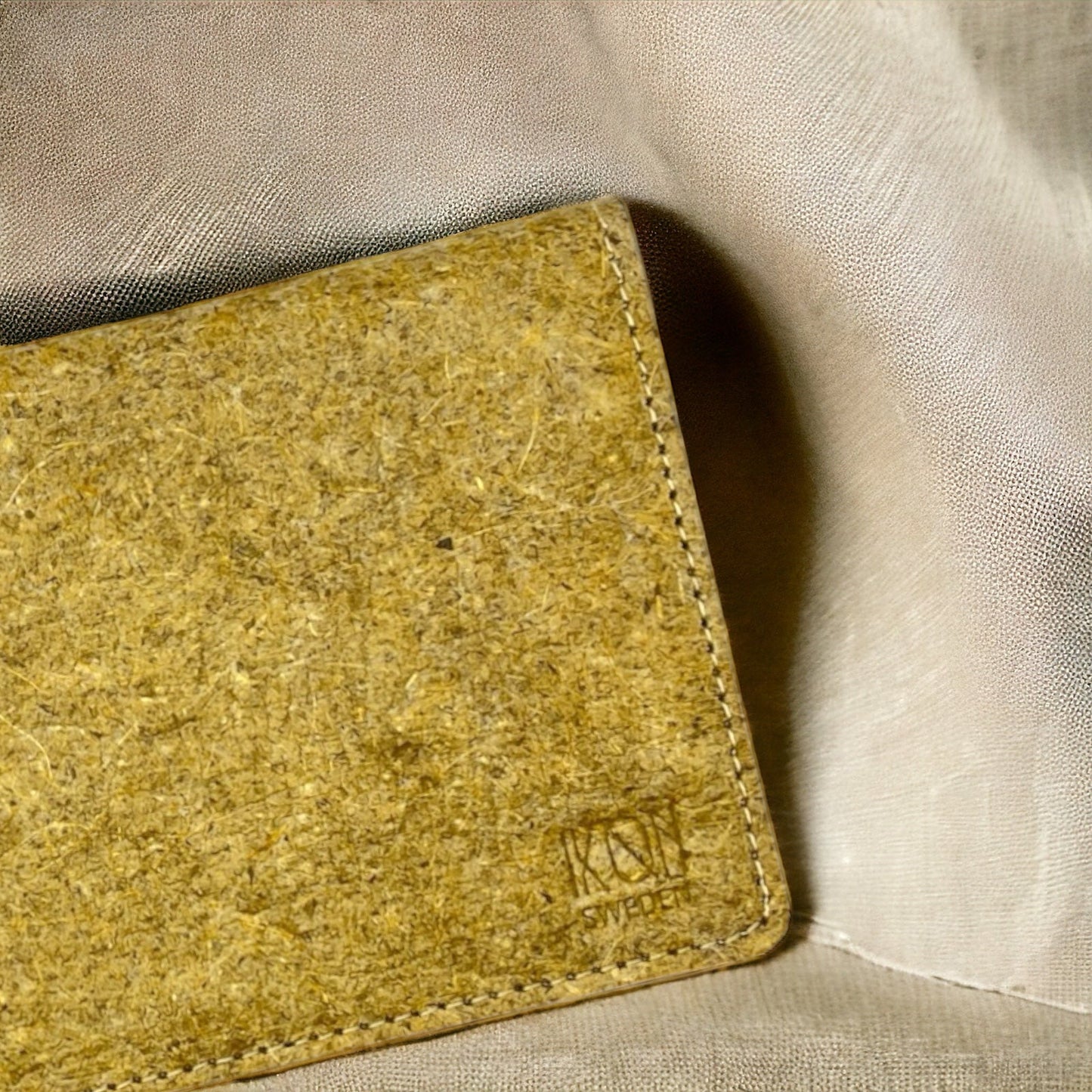 Coconut Leather Slim Wallet-3