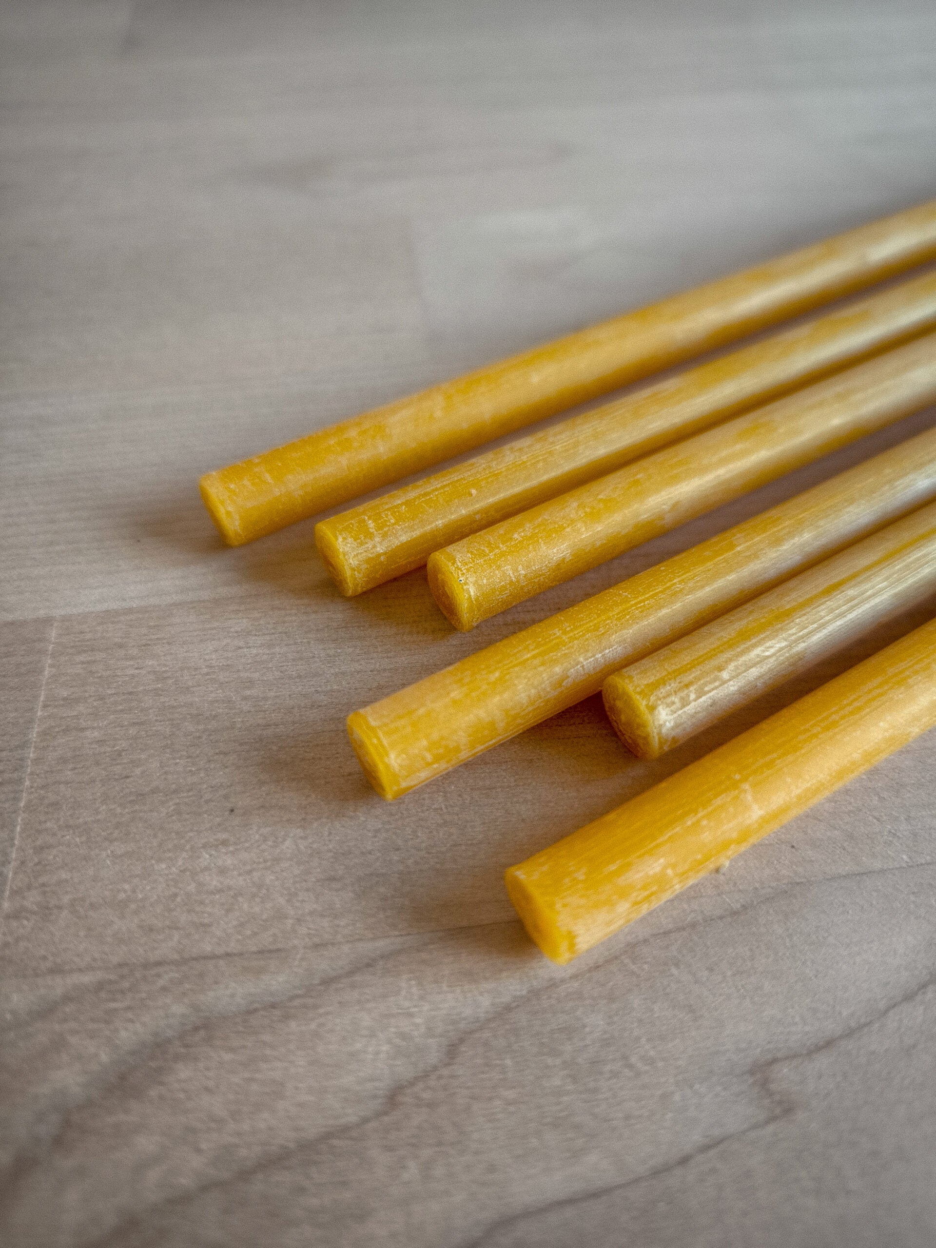 Beeswax Dinner Candles (6 units)-3