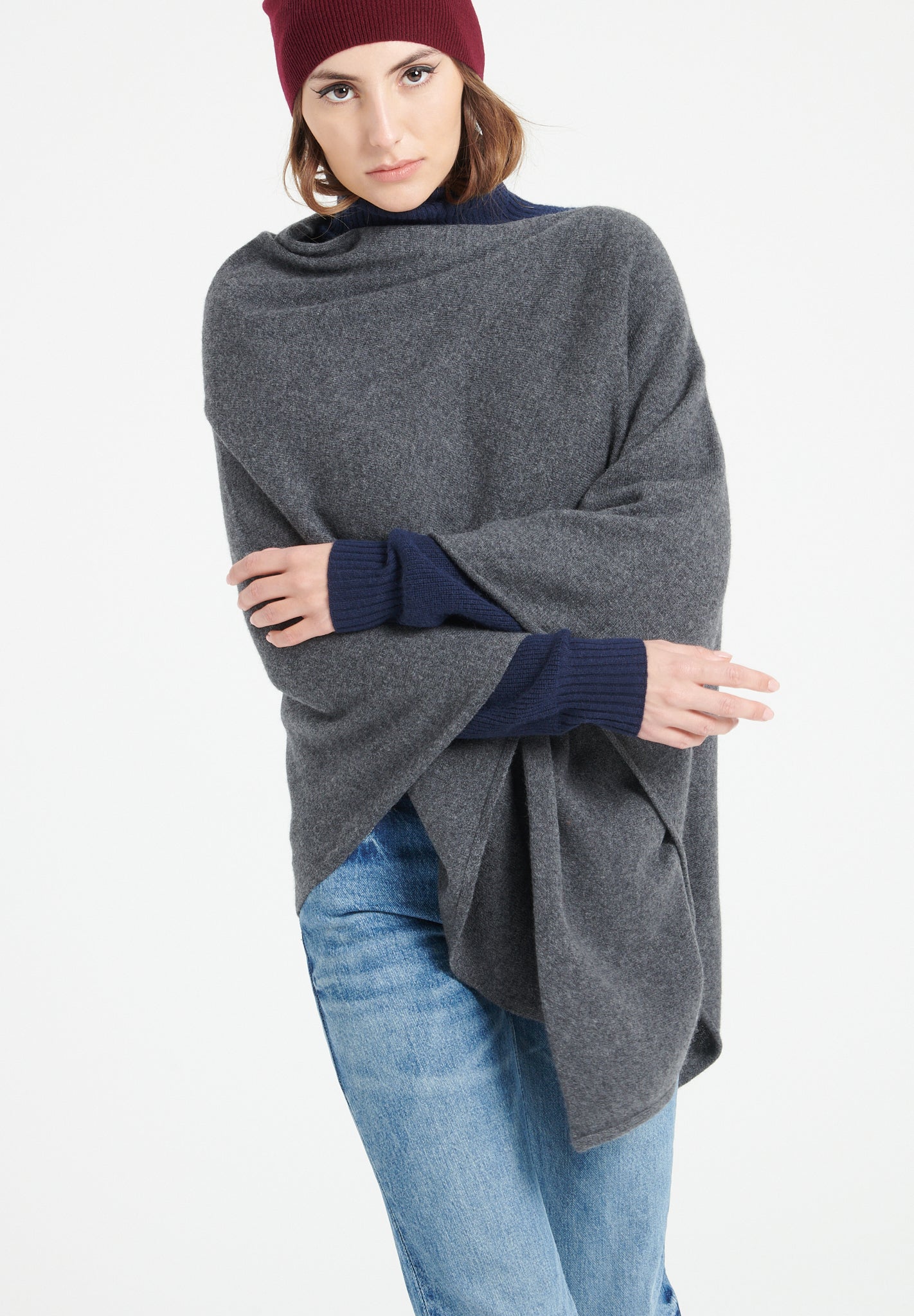 LILLY 9 Poncho col V en cachemire gris anthracite-2