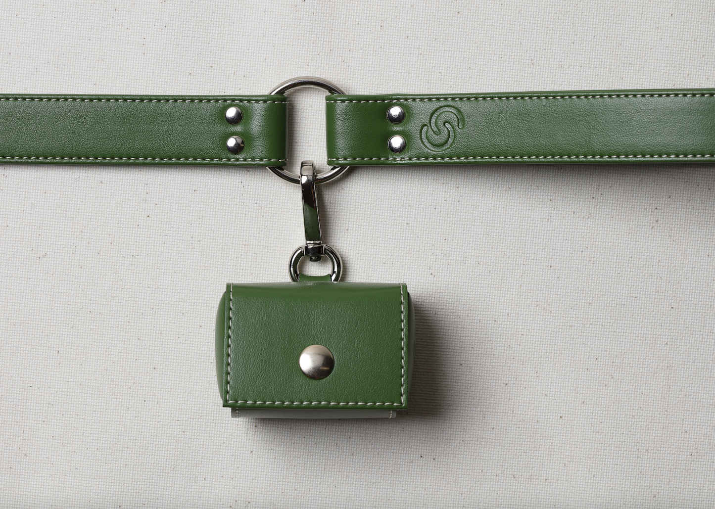 Green apple leather lead-3