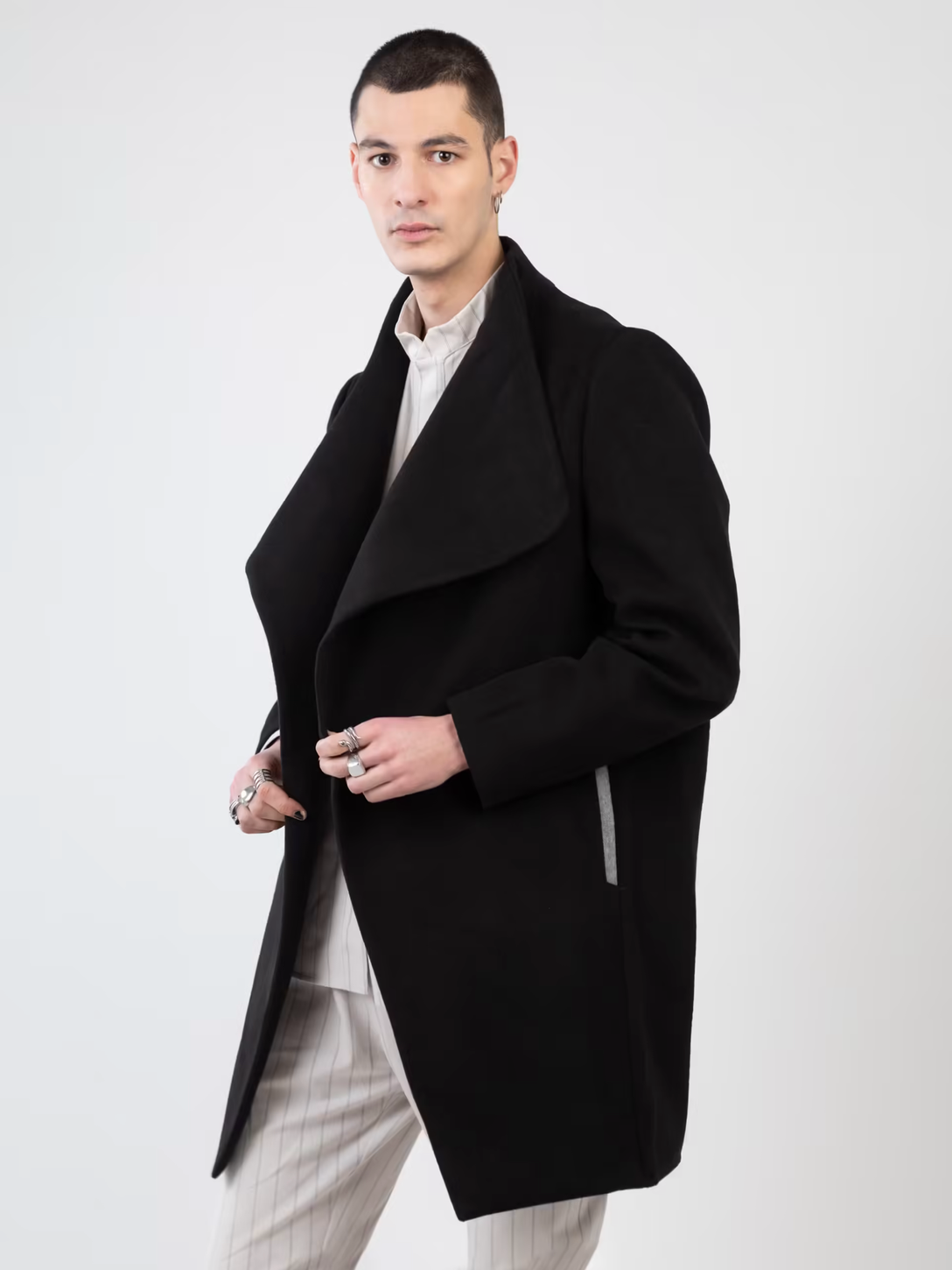 Koto Heavy Coat - Black