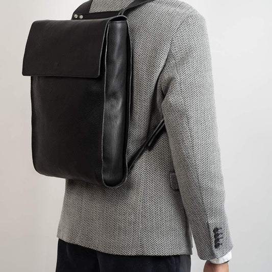 Leather laptop backpack - The Minimalist (Black)-4