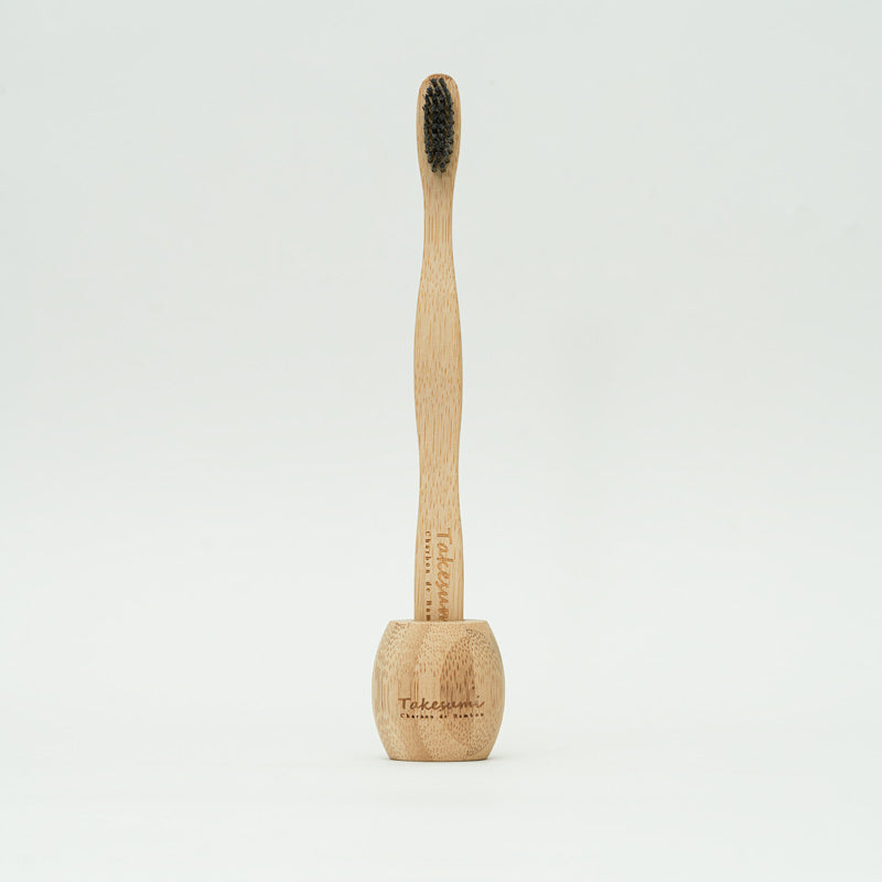 Brosse à dents en bambou infusée au charbon de bambou-4