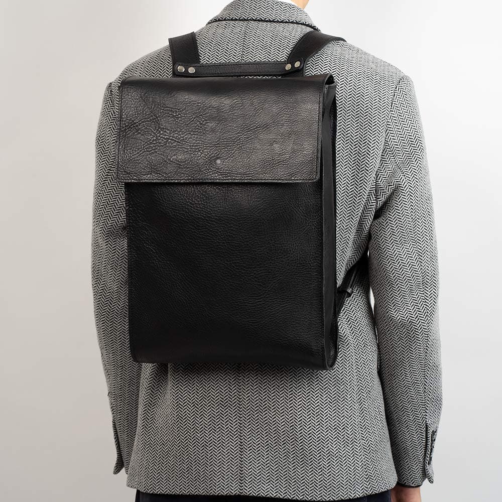 Leather laptop backpack - The Minimalist (Black)-1