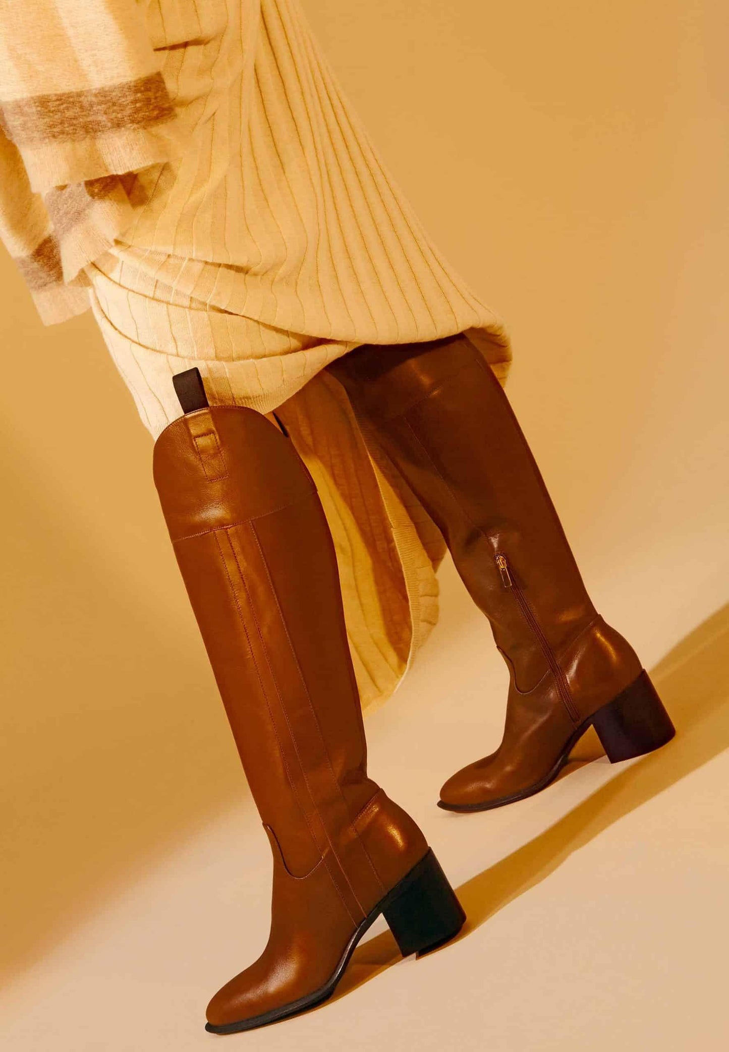 Mangará Leather Knee-High Boots-4