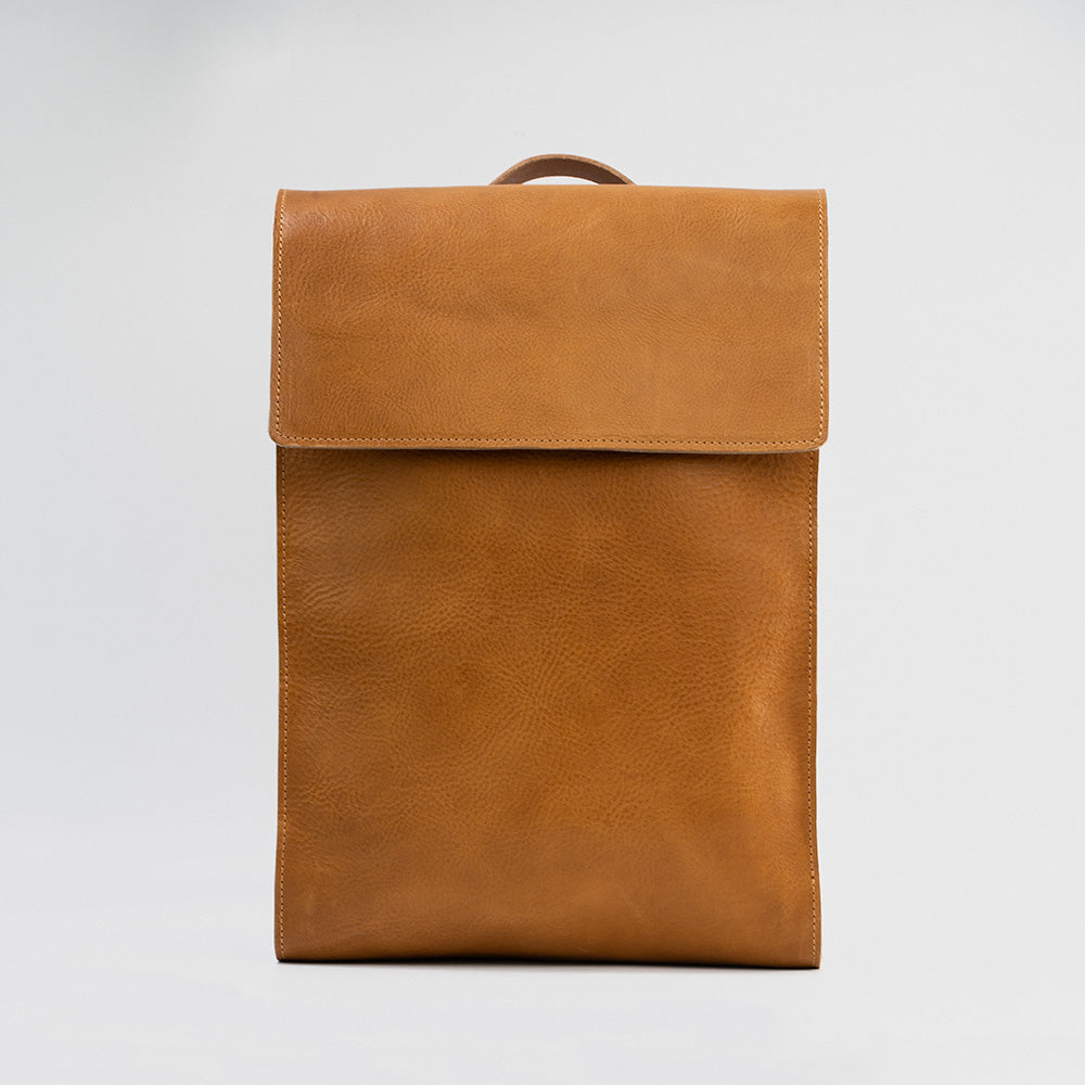 Leather laptop backpack - The Minimalist (Camel)-2